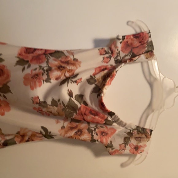 cute soft floral dress - Picture 2 of 5